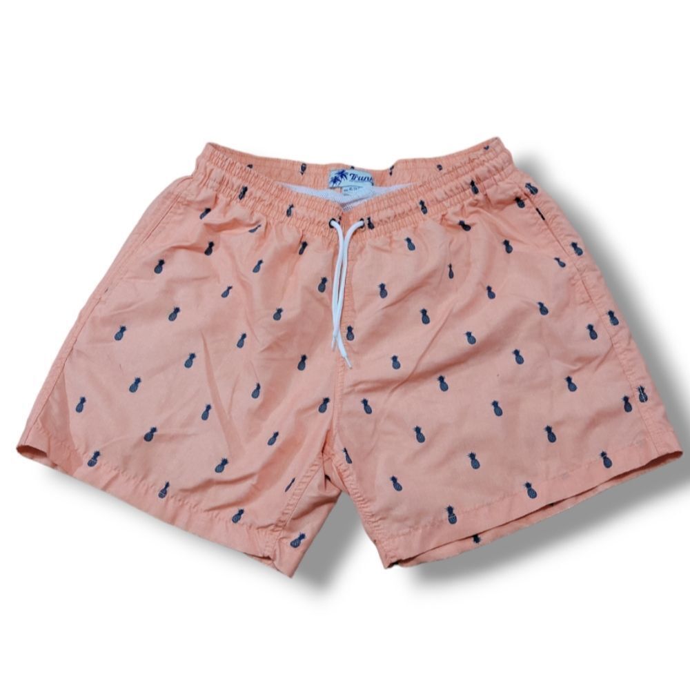 Trunks Surf & Swim Co. Shorts Size XL W32"xL5.5" Swimwear Swim Shorts Pineapple